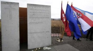 Tupale-Sinac-Ministar-Matic-otvorio-spomenik-zrtvama-komunistickog-terora-predstavnici-Crkve-i-obitelji-zrtava-ignorirali-dogadaj