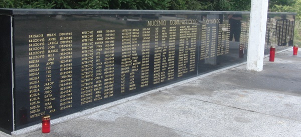 Spomenik bilajskim žrtvama u mjesnom groblju