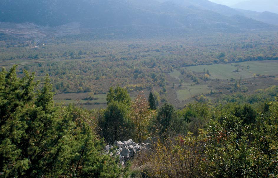Pogled s lokaliteta masovnih grobnica na okolinu