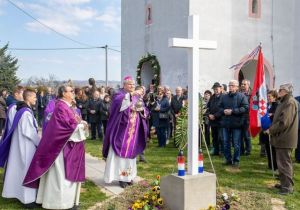 U OSEKOVU UBIJENO 97 MJEŠTANA, LOCIRANA I TRI GROBIŠTA SA PREKO 300 ŽRTAVA