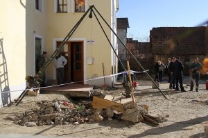 PARTIZANI U PETRIJANCU UBIJALI LJUDE I BACALI U BUNAR (Mještani sjedili i pili pivo uz bunar pun ljudskih kostiju)