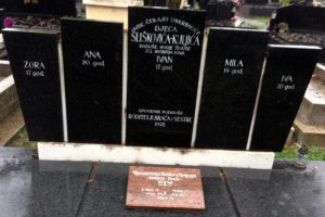 NA KULJIĆA BRIGU KOD ŠIROKOG  NA OČI MAJKE UBIJENO PETERO NEVINE DJECE SLIŠKOVIĆA-KULJIĆA   (egzekutori partizani počinioci imenovani)