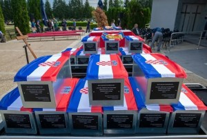 U GOSPIĆU POKOPANE 102 ŽRTVE JUGOSLAVENSKOG KOMUNISTIČKOG REŽIMA (Žrtve su u dobi od 16 do 45 godina)