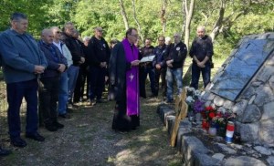 EN LA FOSA DE BEZDAN CERCA DE RIJEKA SIN JUICIO FUERON ASESINADAS ENTRE 500 Y 1.500 PERSONAS (Traemos le conmovedora carta que le escribió a sus padres el párroco Martin antes del asesinato)